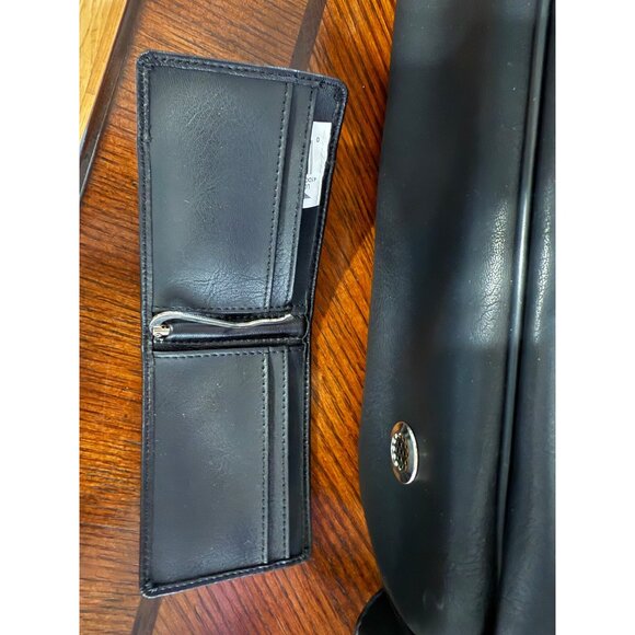 Dockers Mens Black Synthetic Leather Toiletry/Shoe Bag With Handle & Ventilation - Picture 7 of 8